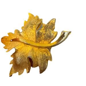 Vintage Signed Mamselle Textured Gold Tone Maple Leaf Pin Brooch